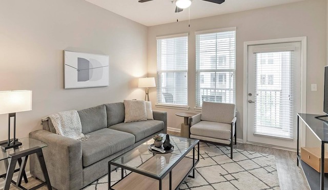 Landing | Stunning 2BD, Pool, Gym
