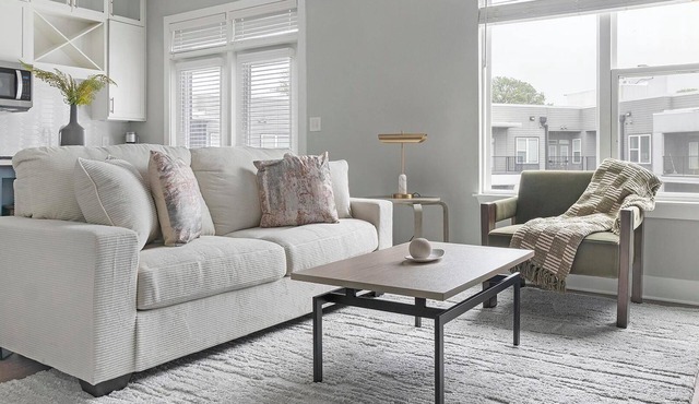 Landing | Stylish 1BD, Clubhouse, Courtyard