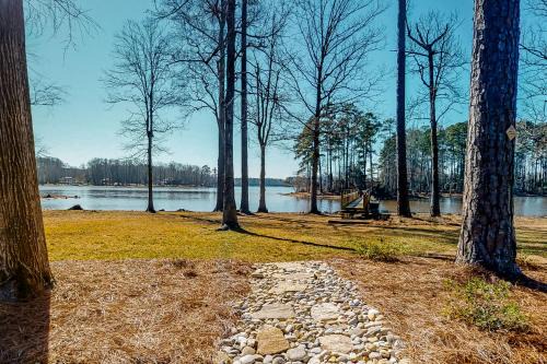 Large Waterfront Lake Murray Home w/Dock