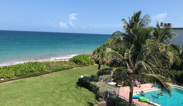 LAST MINUTE Vero Beach, FL - great ocean views, direct beach access, pool