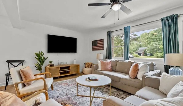 Location is a golfer's paradise and less than 10min from downtown Pinehurst!n