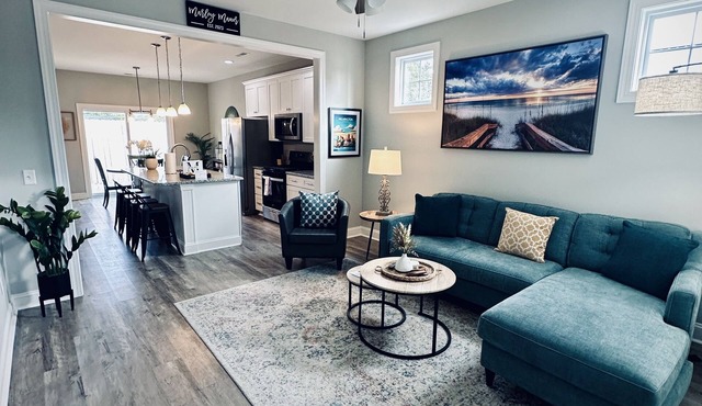 Lovely Home in Downtown Wilmington, Minutes to restaurants, Riverwalk & Beaches!