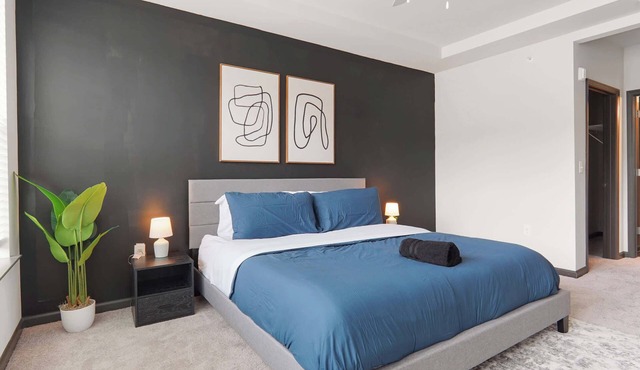 Luxe King 3 Bedroom Suite in North Raleigh!