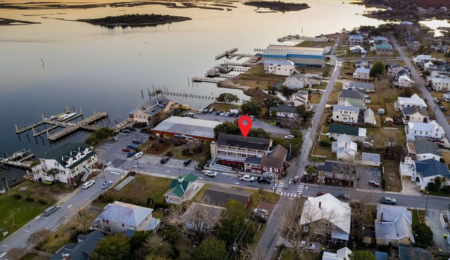 luxurious studio apartment in the heart of Swansboro’s historic waterfront #3