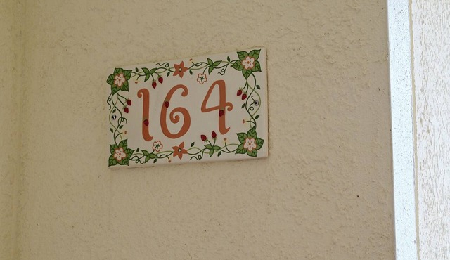 Luxury 2BR Condo with Jacuzzi & Screened Lanai