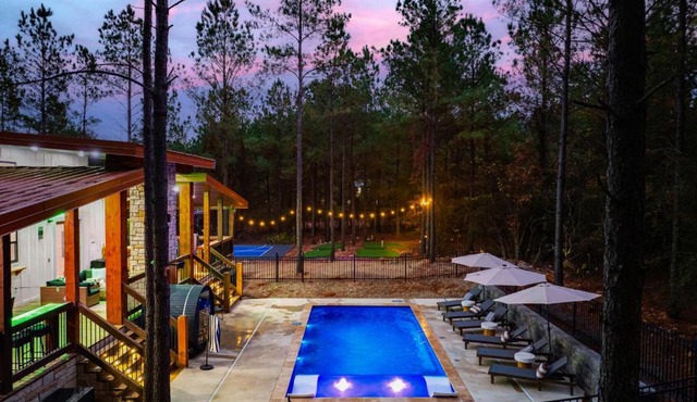 Luxury Broken Bow Cabin - Private Pool, Pickleball , Sauna & Mini Golf - Sleeps 16 in Broken Bow