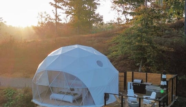 Luxury Dome at Short Mountain Holiday