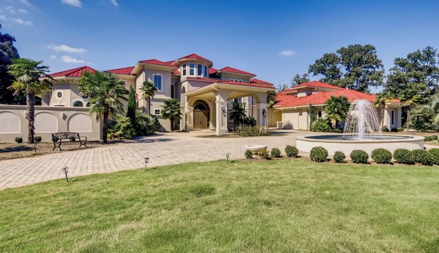 Luxury Estate 12,900 sqft on 54+ Acres near Chateau Elan/Athens/Atlanta