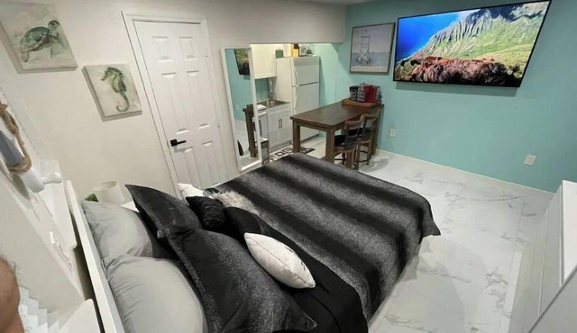 ★Luxury Quiet Studio★5 min to Beach ★
