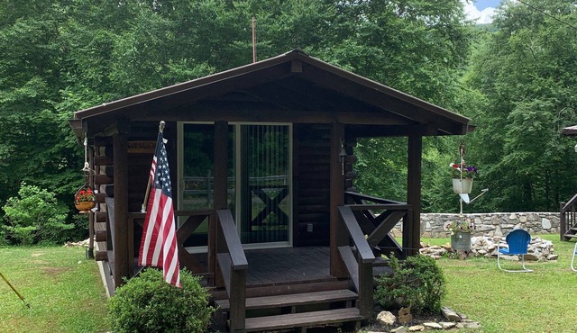 Maggie Valley Cabin off the Blue Ridge Pkwy.