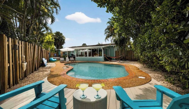 Manatee Manors | Waterfront Retreat, Heated Pool & Tiki Bar + Near Beaches