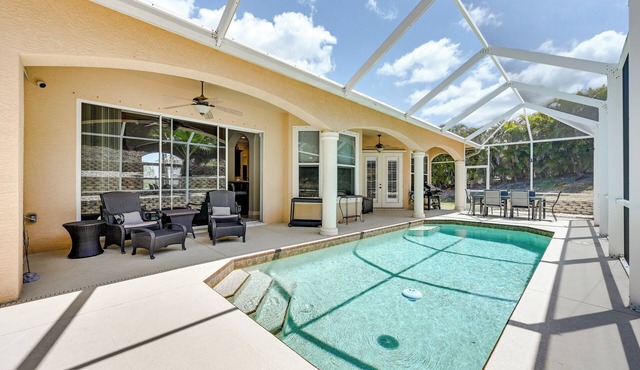 Marco Island Home w/Private Pool: 3 Mi Beach!