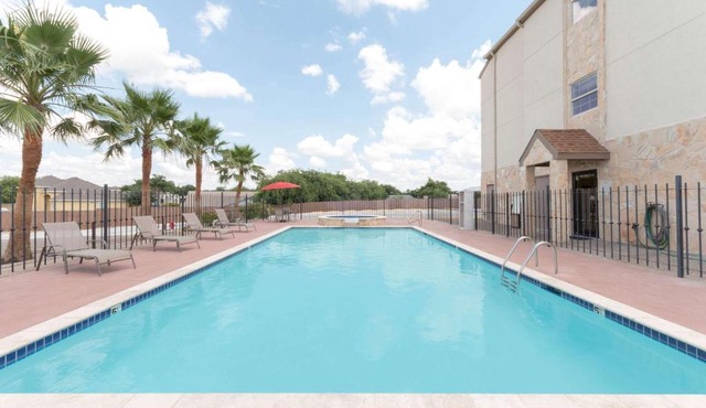 Microtel Inn and Suites Eagle Pass in Eagle Pass