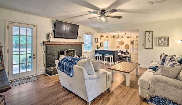Mint Hill Home w/ Yard ~ 12 Mi to Charlotte