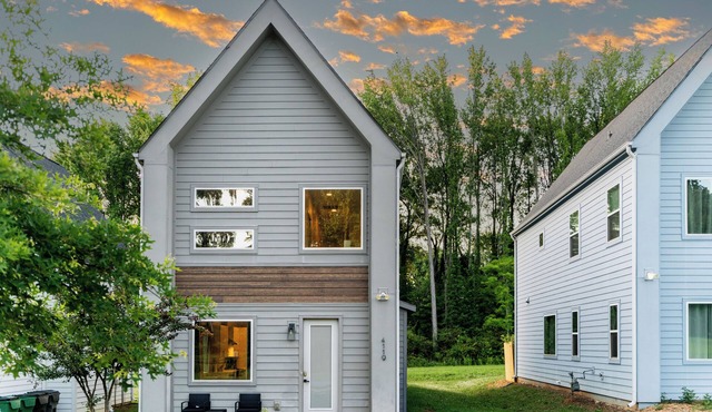 Modern 4BR Getaway - Two Suites + Prime Comfort