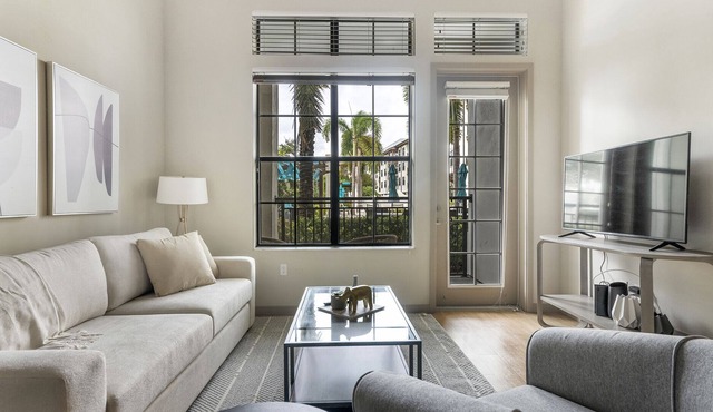 Modern Apartment in Prime Location (ID1019X387)