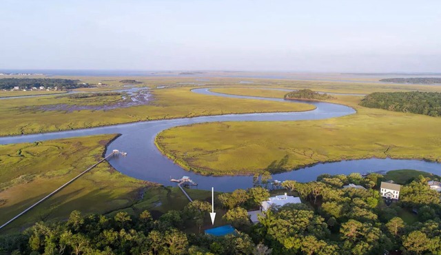 Modern Cottage on Edisto with deep water and viewsnn