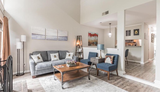 Modern Cozy Townhome
