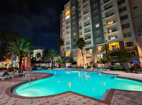 Modern Flat 4 Minutes from Universal – The Point Orlando in Orlando