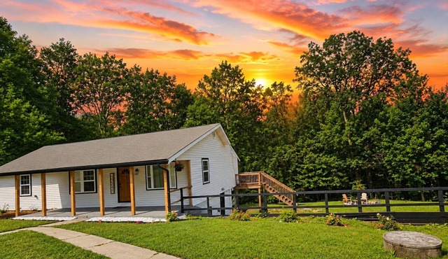Modern Mountain Retreat! in Blue Ridge
