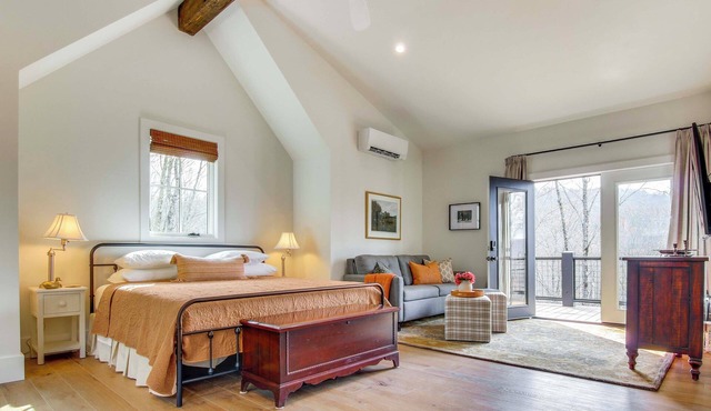 Modern Mtn Retreat w/Deck & Views in Glenville!