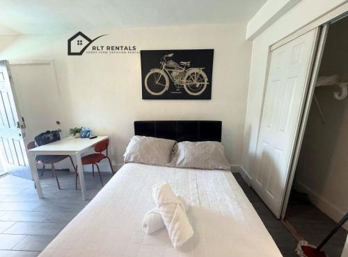 Modern Retreat at 1843 Dewey Street, Minutes to the Beach 105
