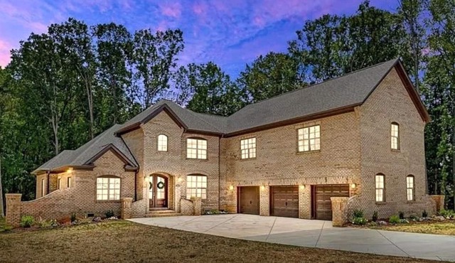 Modern Retreat on 5 Private Acres