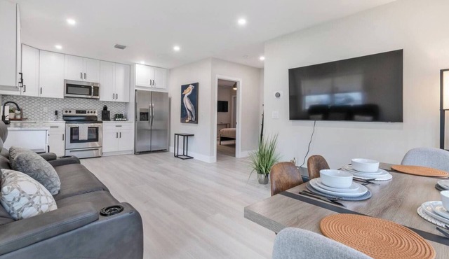 Modern Victoria Park Retreat | 30+ Night Stays Only