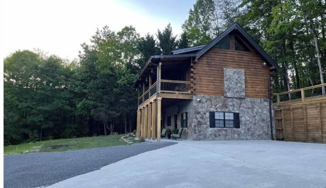Mountain Cabin, Dayton TN w/BOAT PARKING & Wifi