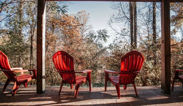 Mountain Cabin - Renovated LL of Duplex