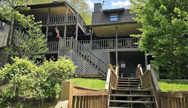 Mountain Lake House in North Carolina
