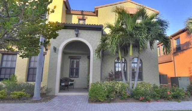 Naples Lely Ole' Townhouse