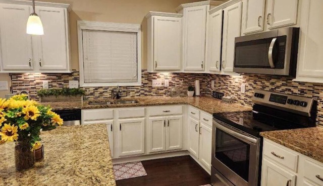 Cozy 4 Bedroom, neighborhood home - US Open 2024 rental only