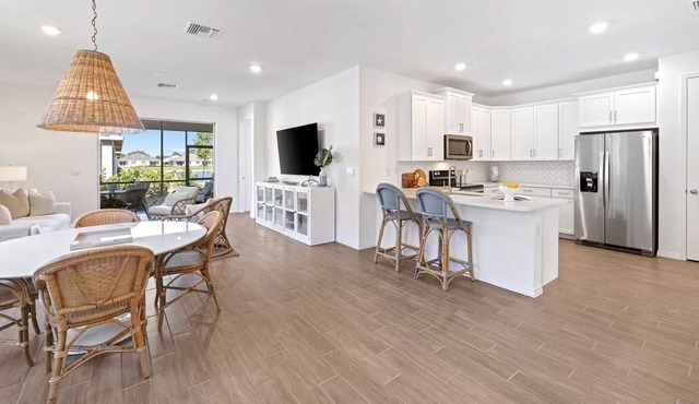 NEW Attached Villa Home w/ resort amenities