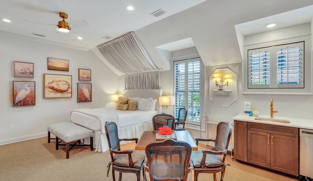 New Designer Digs on Savannah's Riverfront by Lucky Savannah