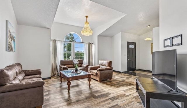 NEW! Relaxing Family Retreat in the Heart of Sebastian