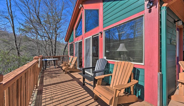 North Carolina Escape w/Deck, Grill & Fire Pit!