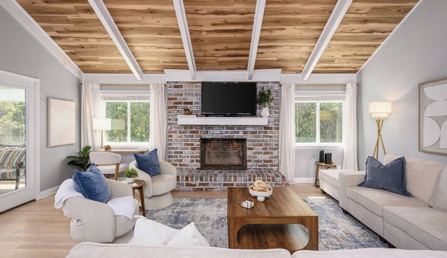 Ocean Sound - 2nd Row - 4BR Folly Field Beach House - Heated Private Pool