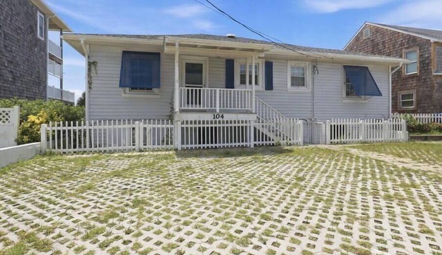 Oceanfront with Expansive Deck & Stunning View