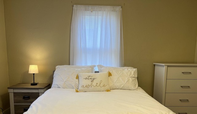 Orchid nice one bedroom apartment. in Macomb