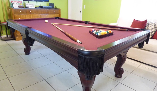Orlando Area 5BR/2BA Home w/Jacuzzi!