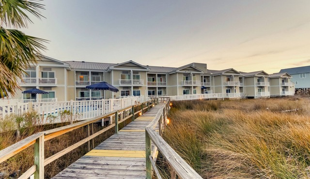 Palm Suites Trademark Collection by Wyndham