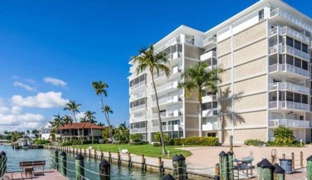 Paradise on the Isles - Stunning Waterfront Views - Pool & Dock Steps Away