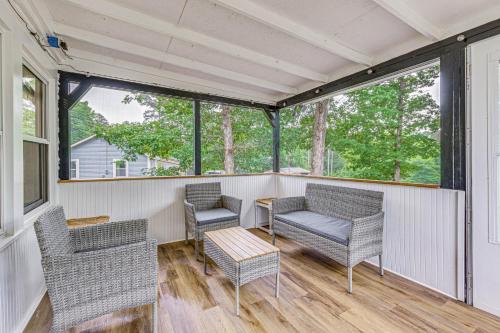 Peaceful Family Home Near Main St!