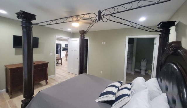 Peaceful private 3 bedroom & 2 bathroom new home near Mammoth Cave. in Cave City