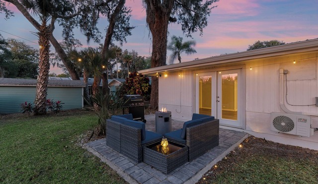 🏖️Pet Friendly | Great Location | Awesome Backyard | Happy Ours🏖️