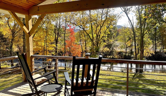 Pet-Friendly Riverfront Retreat w/Hot Tub, Pool Table + Biltmore Pass in Canton