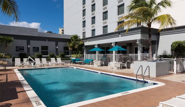 Pet-Friendly Stay | Pool Access | Complimentary Breakfast | Pets Welcome