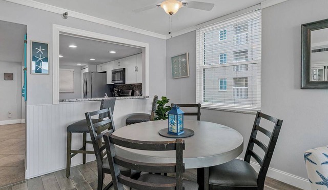 PLUMLEE VACATION RENTAL PERKS INCLUDED Quiet Waters F1 – INTRACOASTAL in Indian Shores