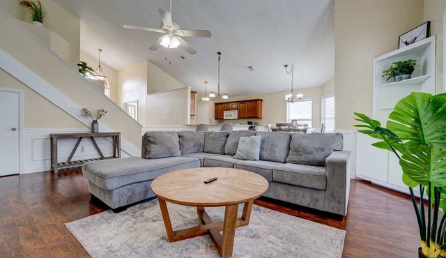 Pool home near Disney w/game room
